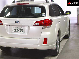 SUBARU LEGACY OUTBACK 2011