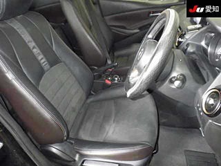 MAZDA DEMIO 2016