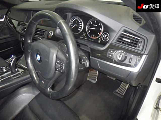 BMW 5 SERIES 2013