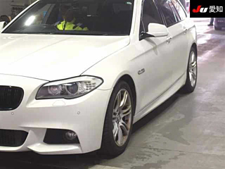 BMW 5 SERIES 2013