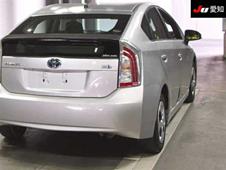 TOYOTA PRIUS 2014