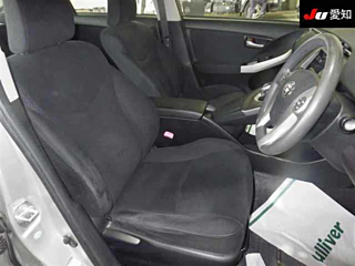 TOYOTA PRIUS 2014