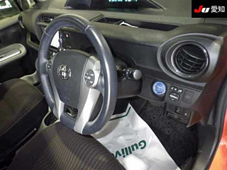 TOYOTA AQUA 2012