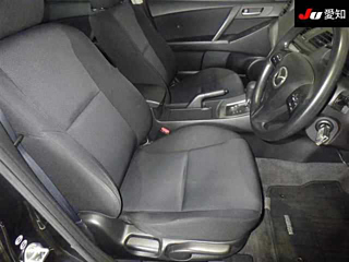 MAZDA AXELA 2010