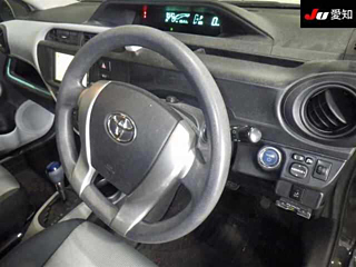 TOYOTA AQUA 2012
