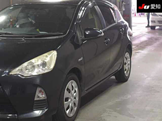 TOYOTA AQUA 2012