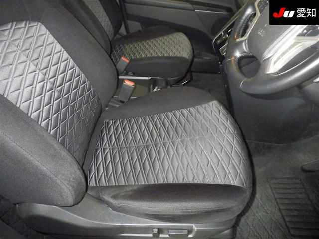 MITSUBISHI DELICA D5 2022