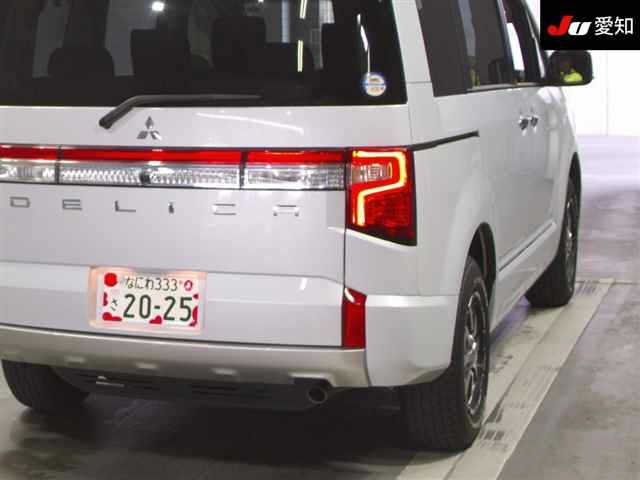 MITSUBISHI DELICA D5 2022