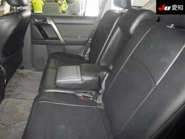 TOYOTA LAND CRUISER PRADO 2010
