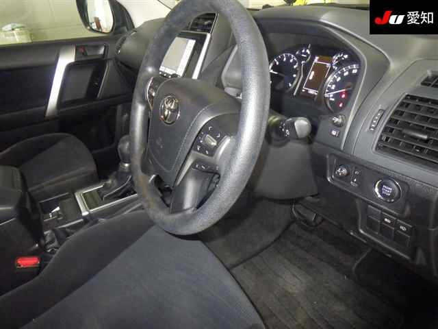 TOYOTA LAND CRUISER PRADO 2020