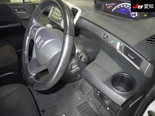 HONDA FREED 2012