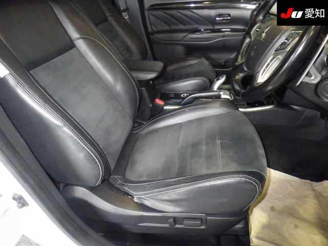 MITSUBISHI OUTLANDER PHEV 2017