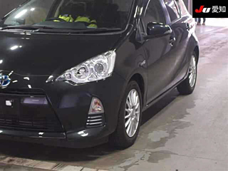 TOYOTA AQUA 2012