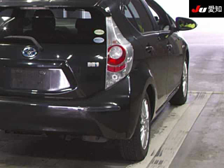 TOYOTA AQUA 2012
