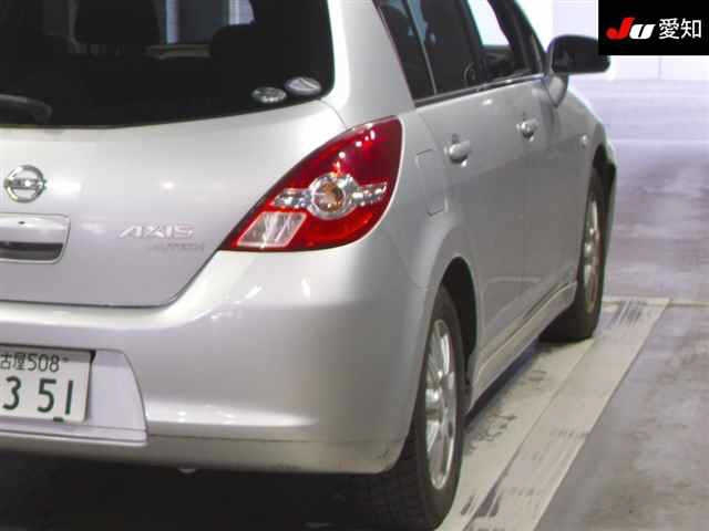 NISSAN TIIDA 2009