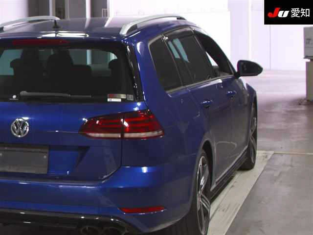VOLKSWAGEN GOLF VARIANT 2017