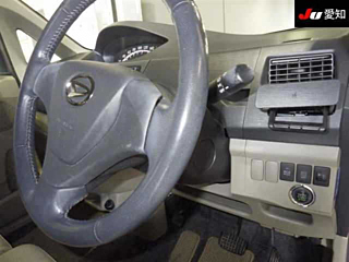 DAIHATSU MOVE 2011