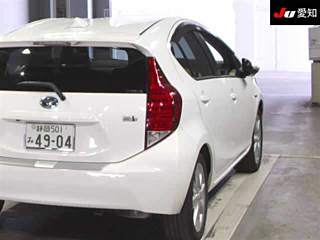 TOYOTA AQUA 2013