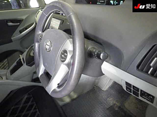 TOYOTA PRIUS 2011