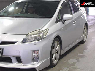 TOYOTA PRIUS 2011