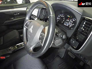 MITSUBISHI OUTLANDER 2013
