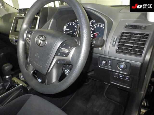 TOYOTA LAND CRUISER PRADO 2022