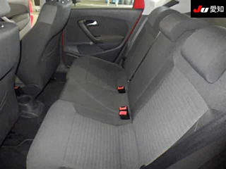 VOLKSWAGEN POLO 2010