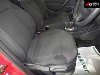 VOLKSWAGEN POLO 2010