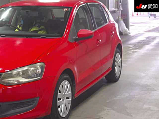VOLKSWAGEN POLO 2010