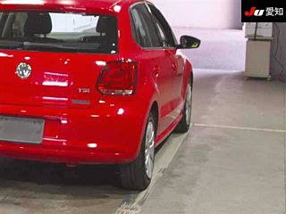 VOLKSWAGEN POLO 2010