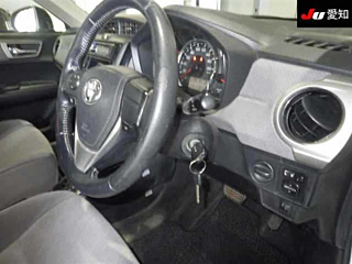 TOYOTA COROLLA AXIO 2012