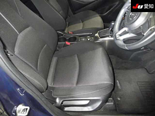 MAZDA DEMIO 2017