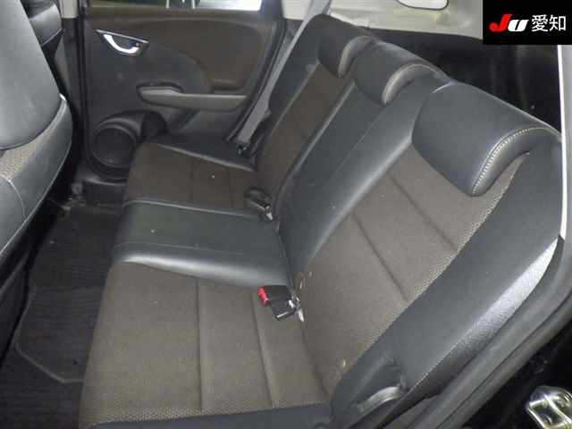 HONDA FIT SHUTTLE 2011