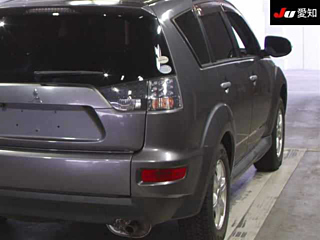 MITSUBISHI OUTLANDER 2011