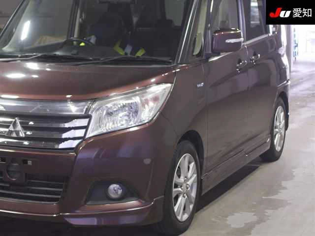 MITSUBISHI DELICA D2 2016