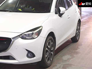 MAZDA DEMIO 2015