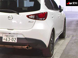 MAZDA DEMIO 2015