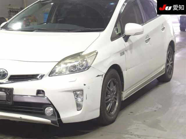 TOYOTA PRIUS PHV 2013