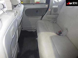 DAIHATSU TANTO 2013