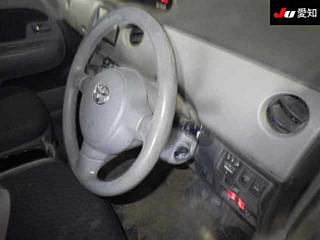 TOYOTA SIENTA 2008