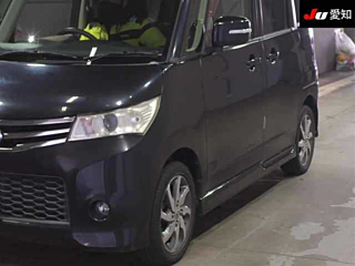 NISSAN ROOX 2013