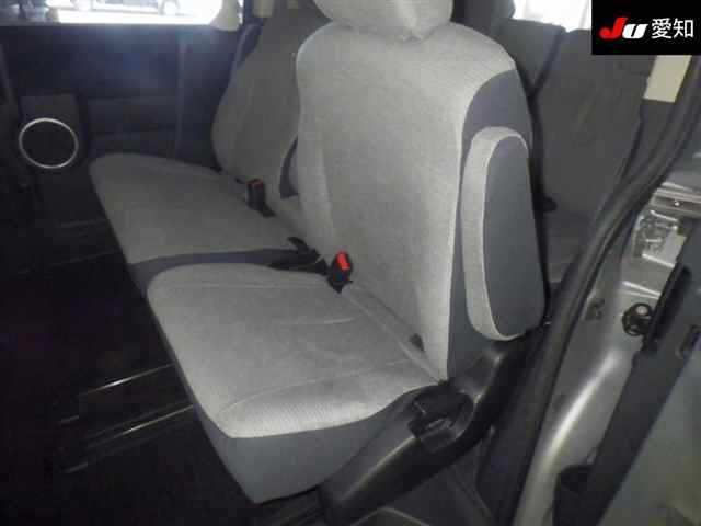 MITSUBISHI DELICA D5 2010