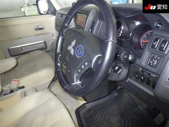 MITSUBISHI DELICA D5 2008