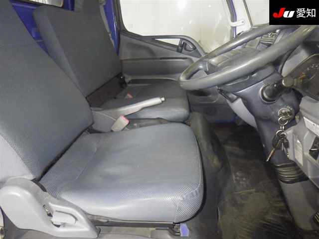 MITSUBISHI CANTER 2016