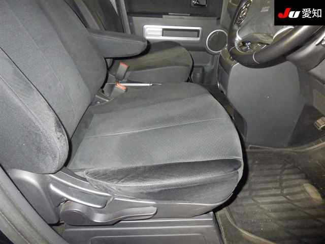 MITSUBISHI DELICA D5 2010