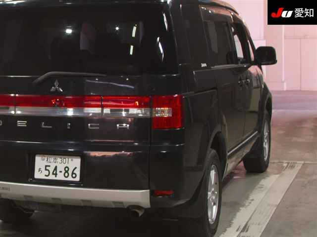 MITSUBISHI DELICA D5 2010