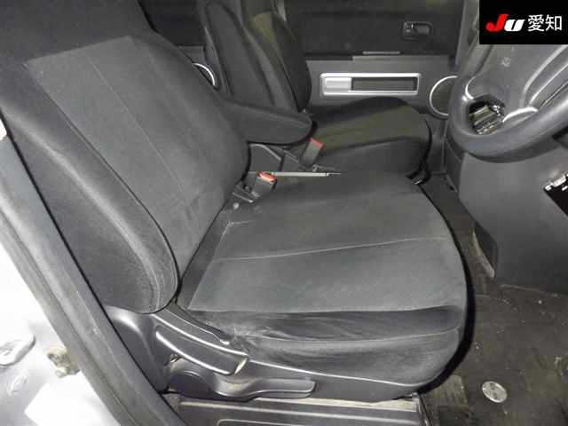 MITSUBISHI DELICA D5 2012