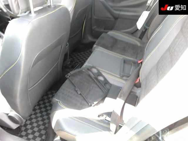 VOLKSWAGEN GOLF 2009