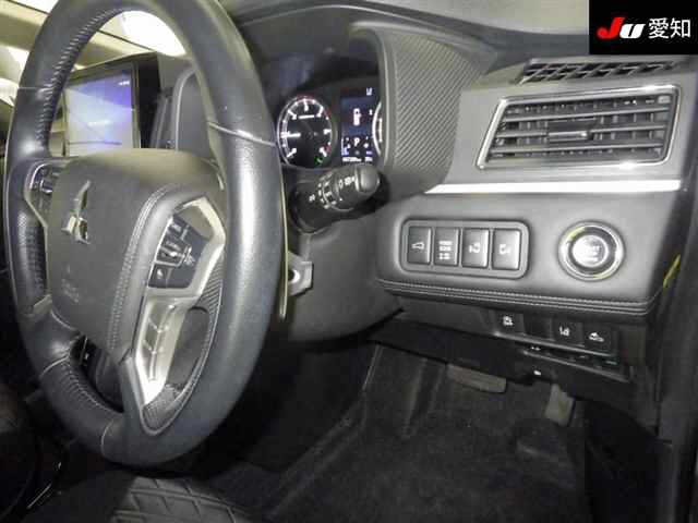 MITSUBISHI DELICA D5 2020