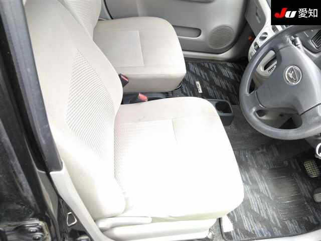 DAIHATSU MIRA E S 2011